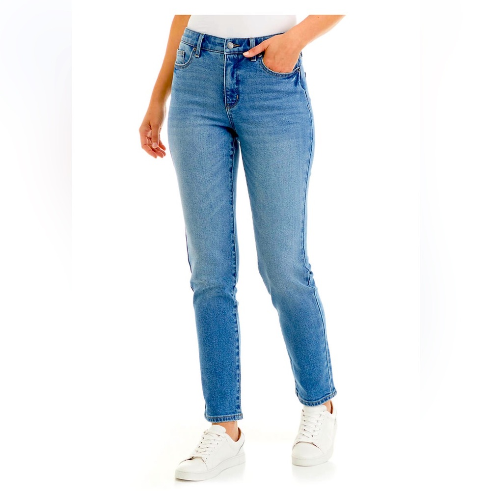 Crown and Ivy Straight Leg High Rise Jeans Women’s 4
